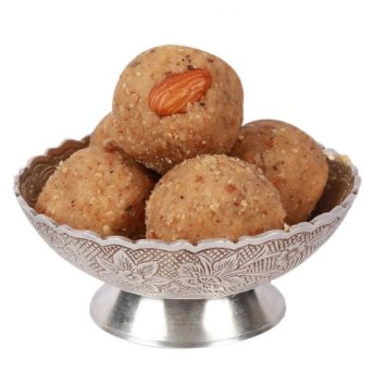 Gond Laddu